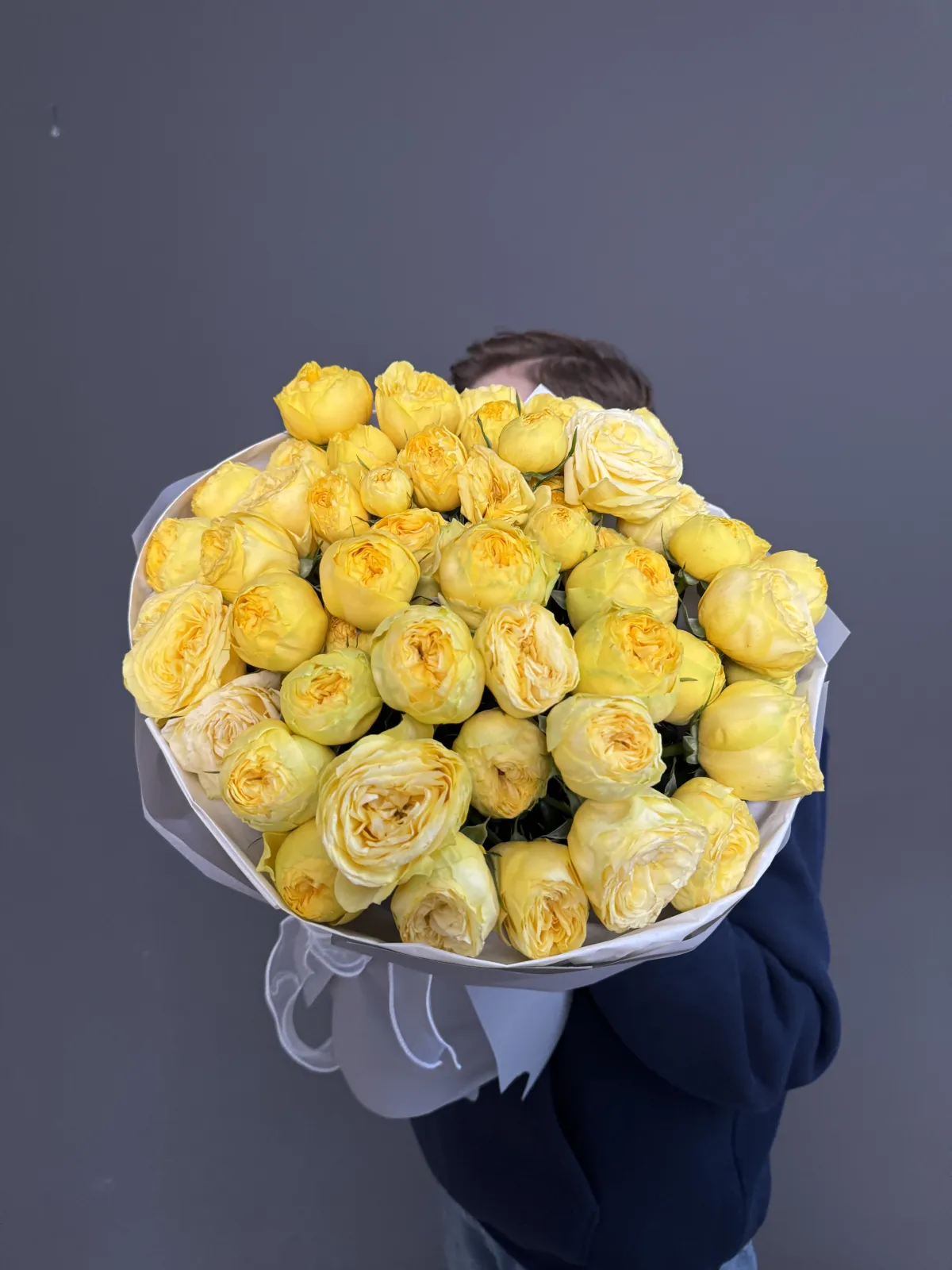 Golden Trendsetter — Spray Rose (M)