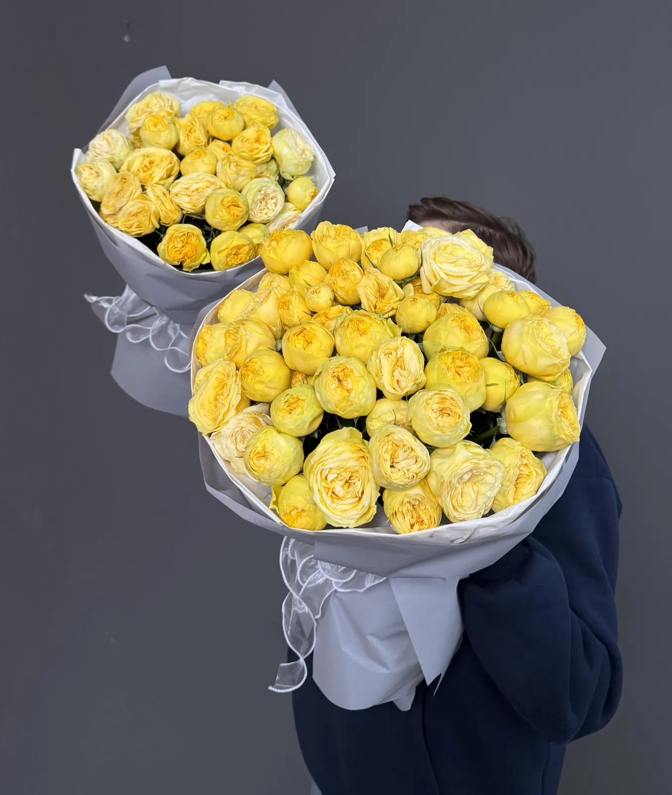 Golden Trendsetter — Spray Rose (M)