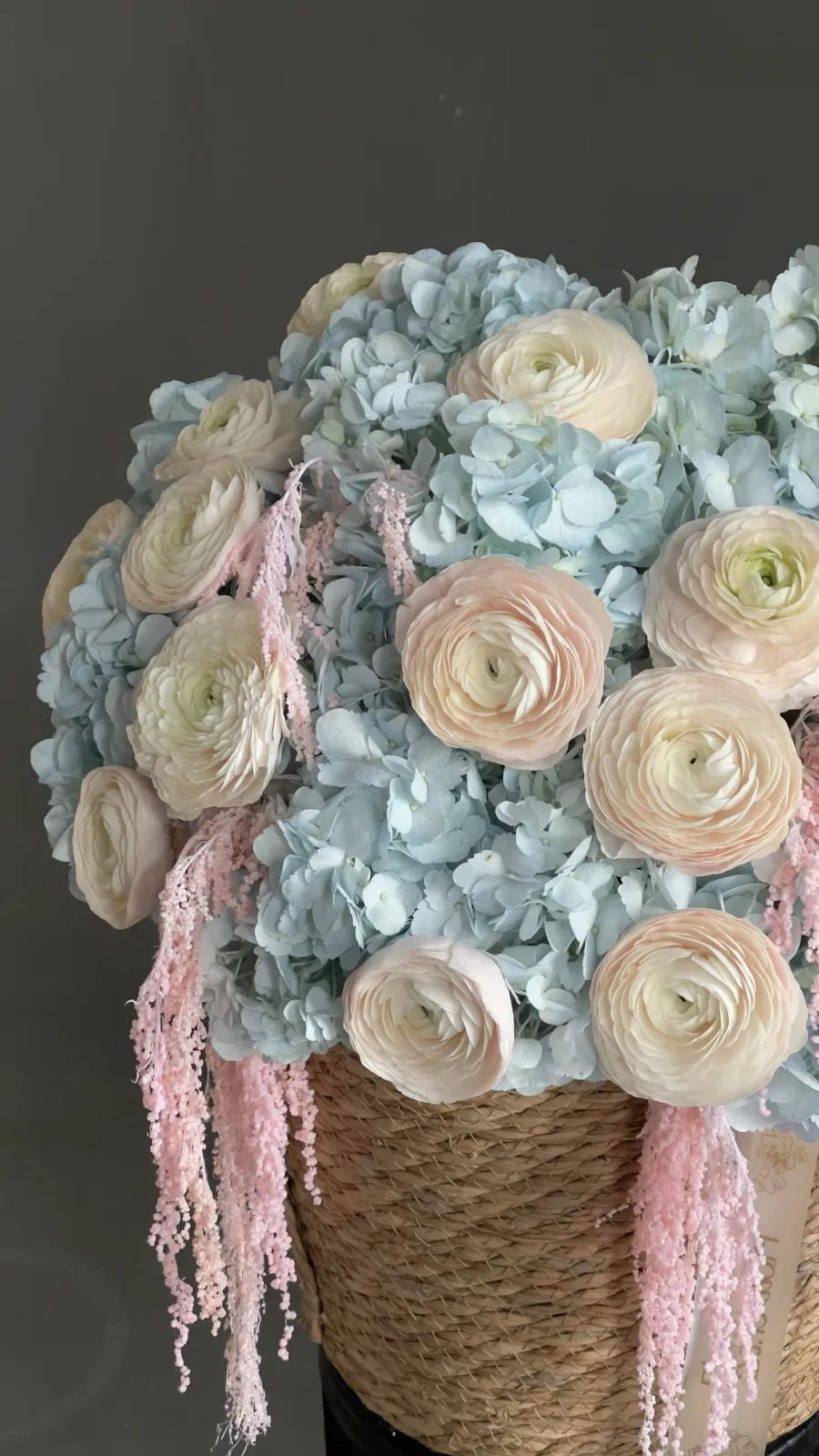 Pastel Cloud Basket (XL)