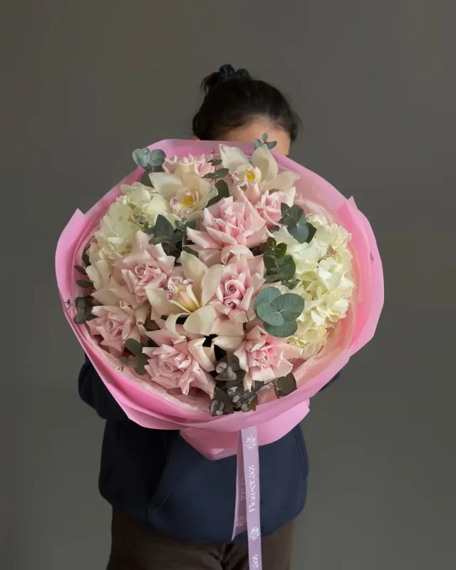 Букет “Powder Kiss”