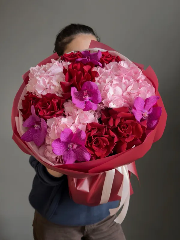 Букет “Velvet Passion”
