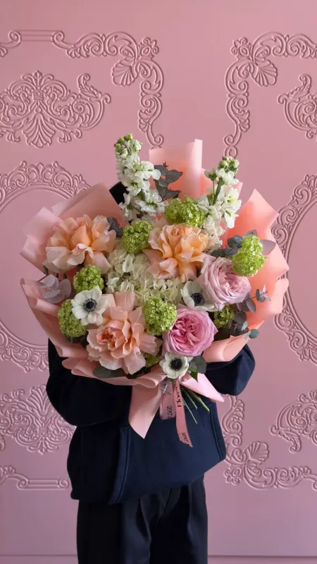 Peach Blush Garden – Премиальный букет