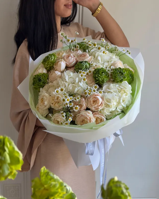 Fresh Garden Elegance – Премиальный букет