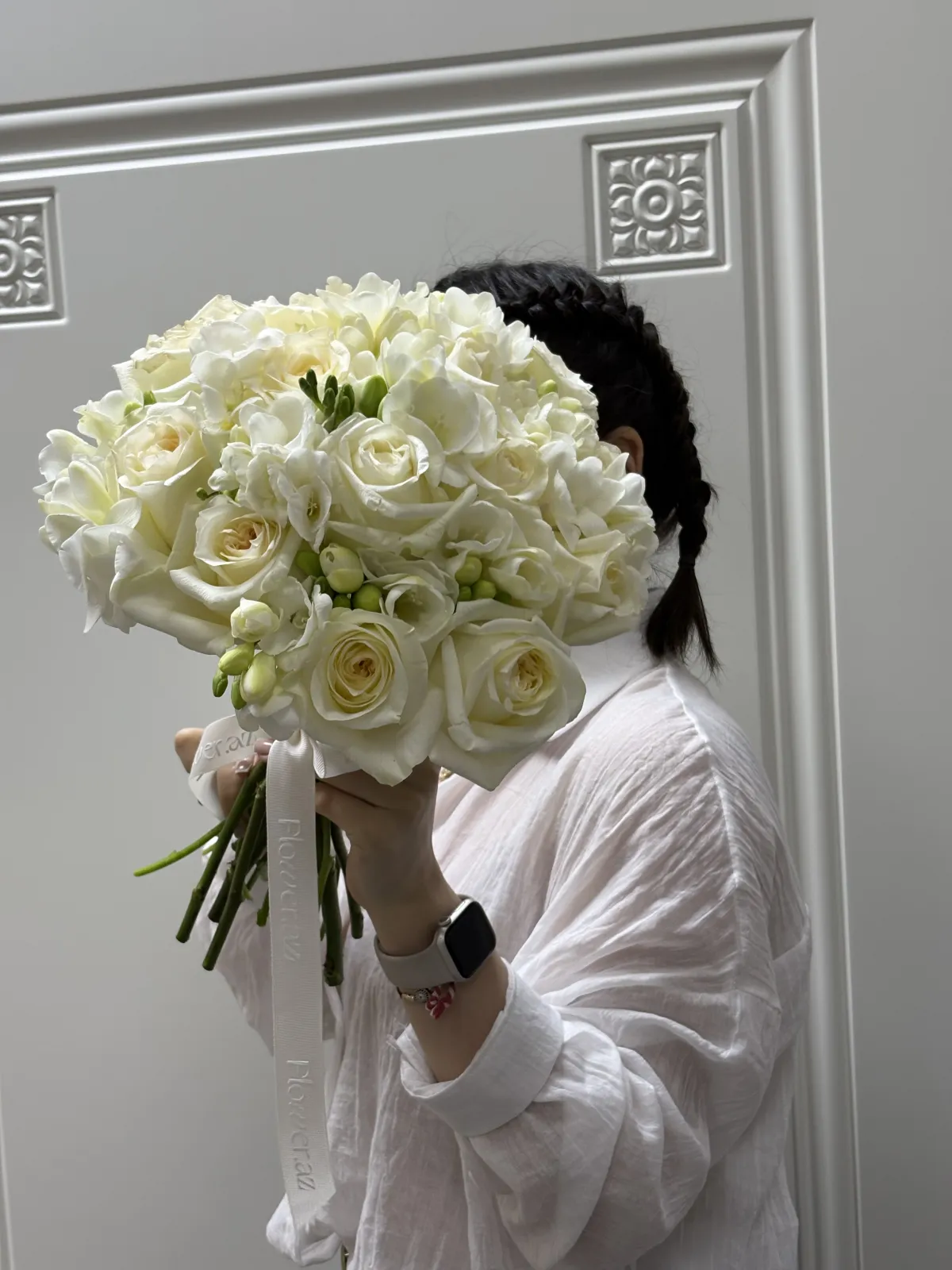 Pure White Classic – Premium Buket