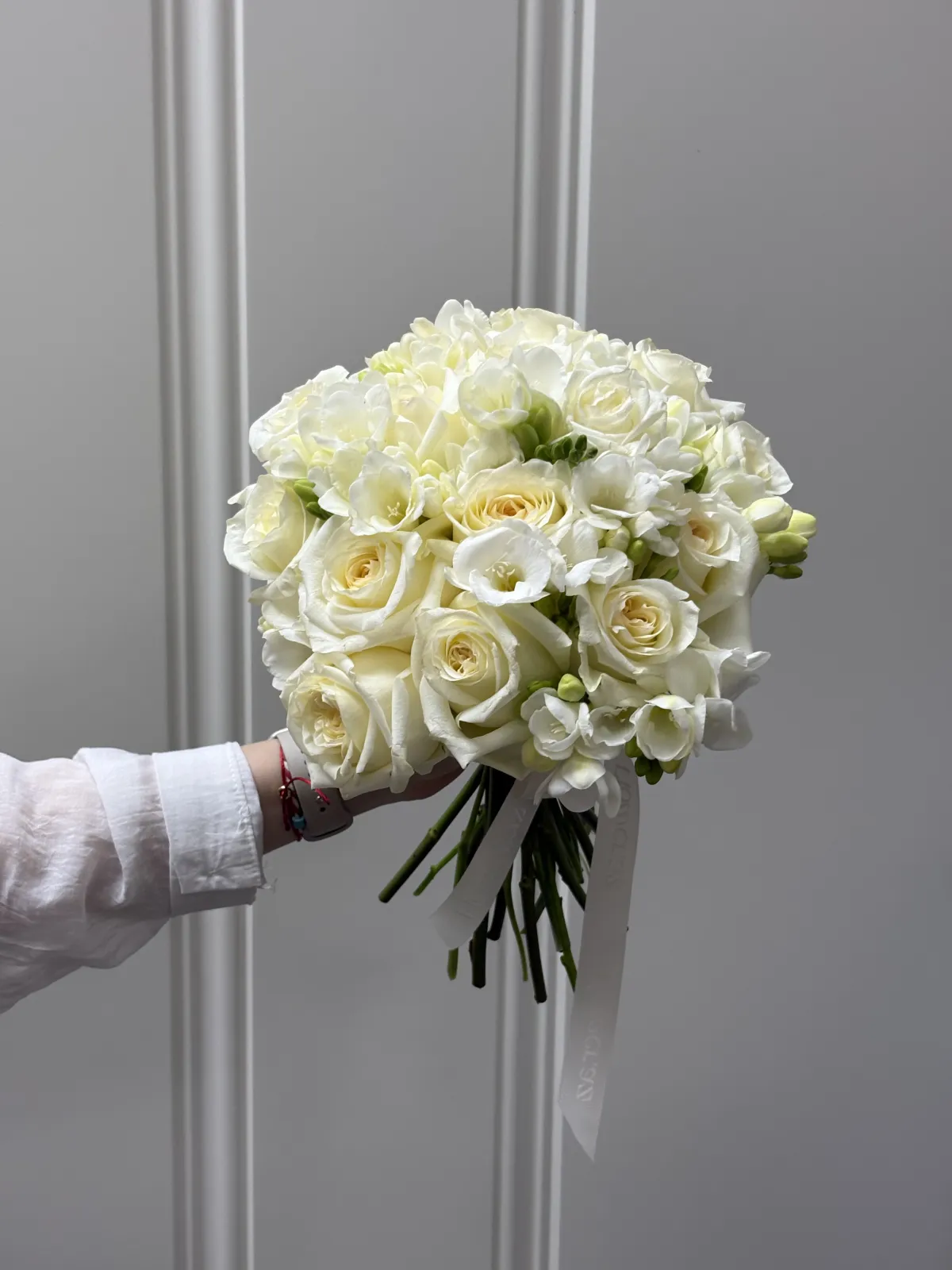 Pure White Classic – Premium Buket