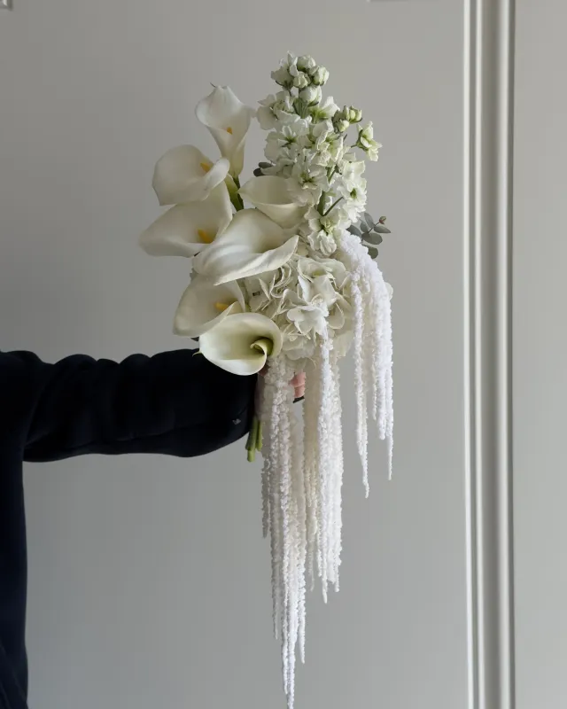 Pure White Bride – Свадебный букет