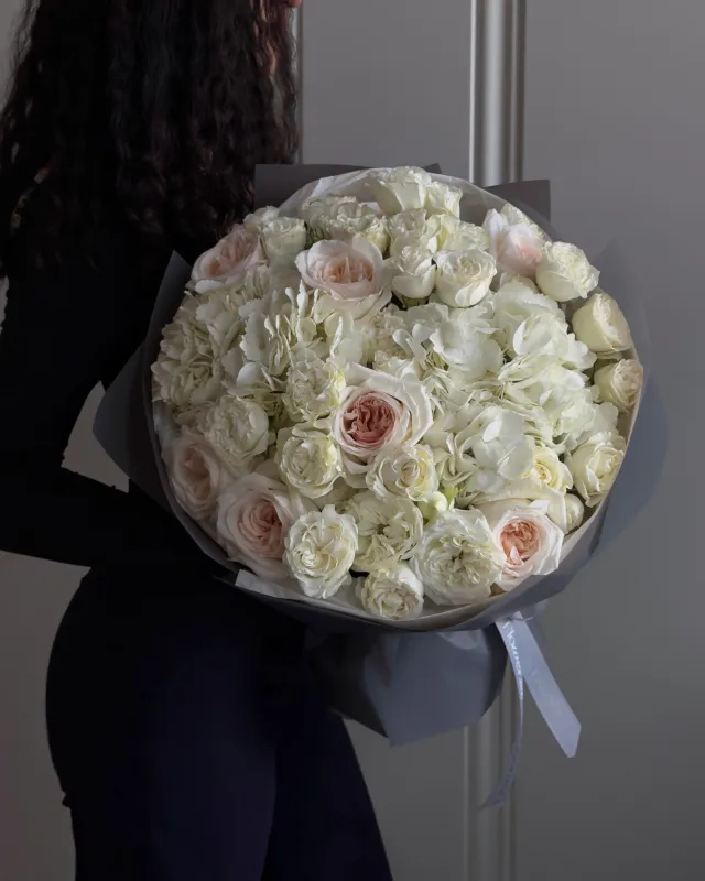 White Cloud – Премиальный garden букет
