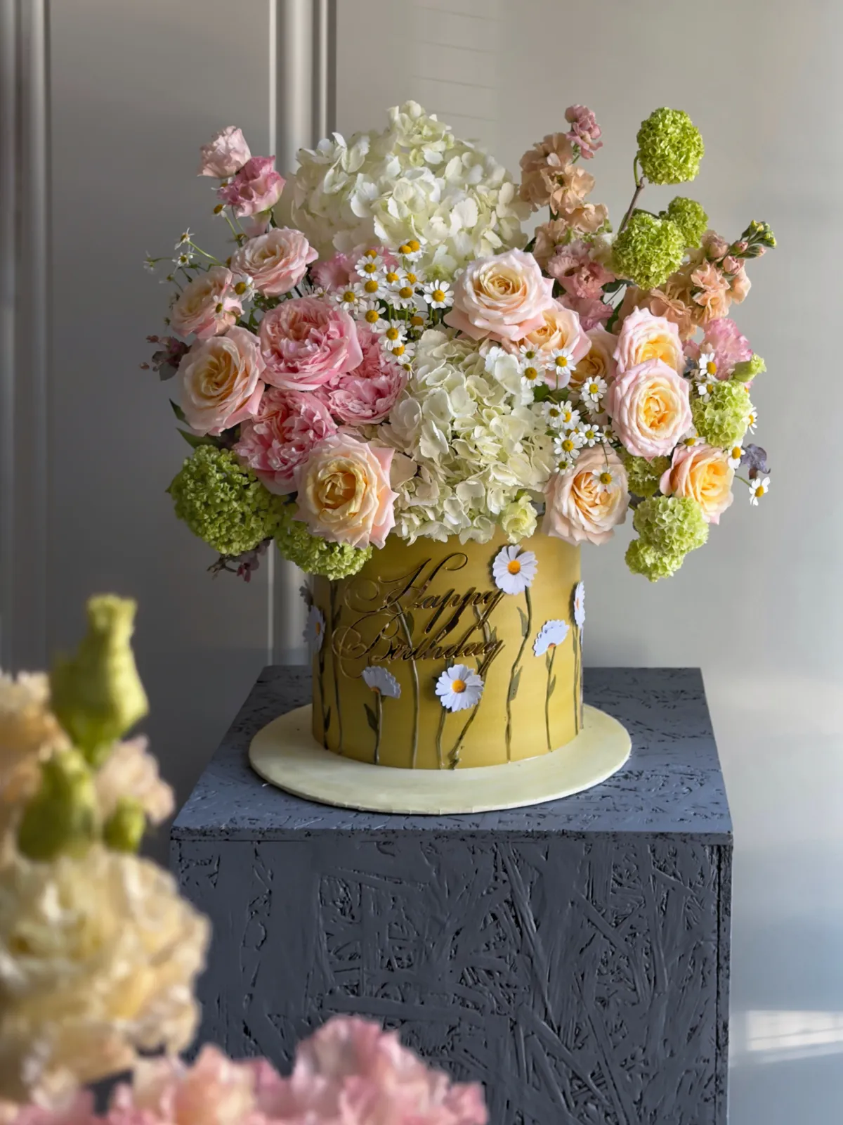 Buttercream Garden – Премиальная композиция