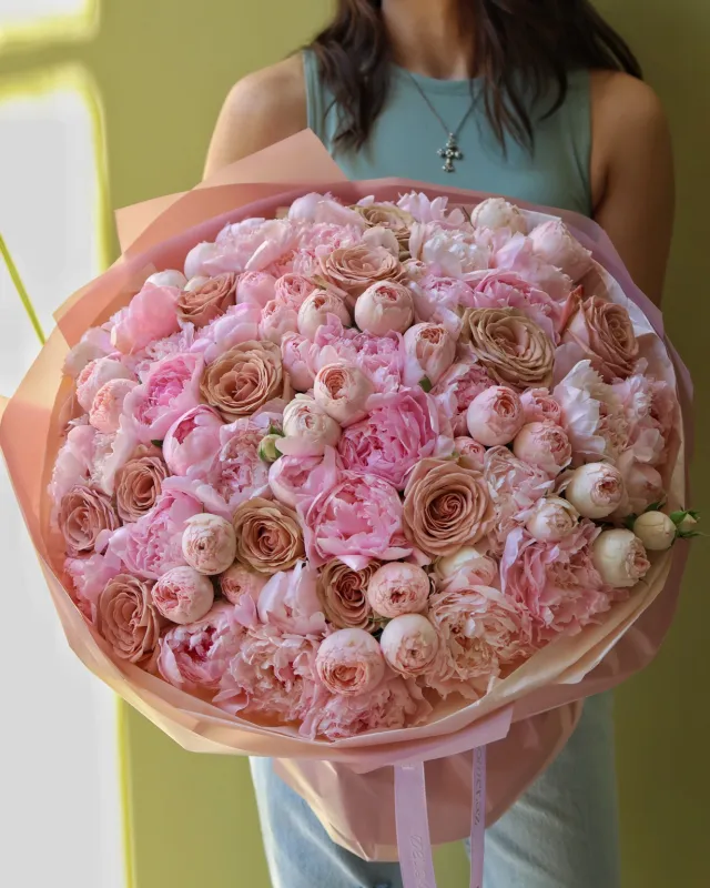 Blush Peony & Mocha Rose Premium Bouquet