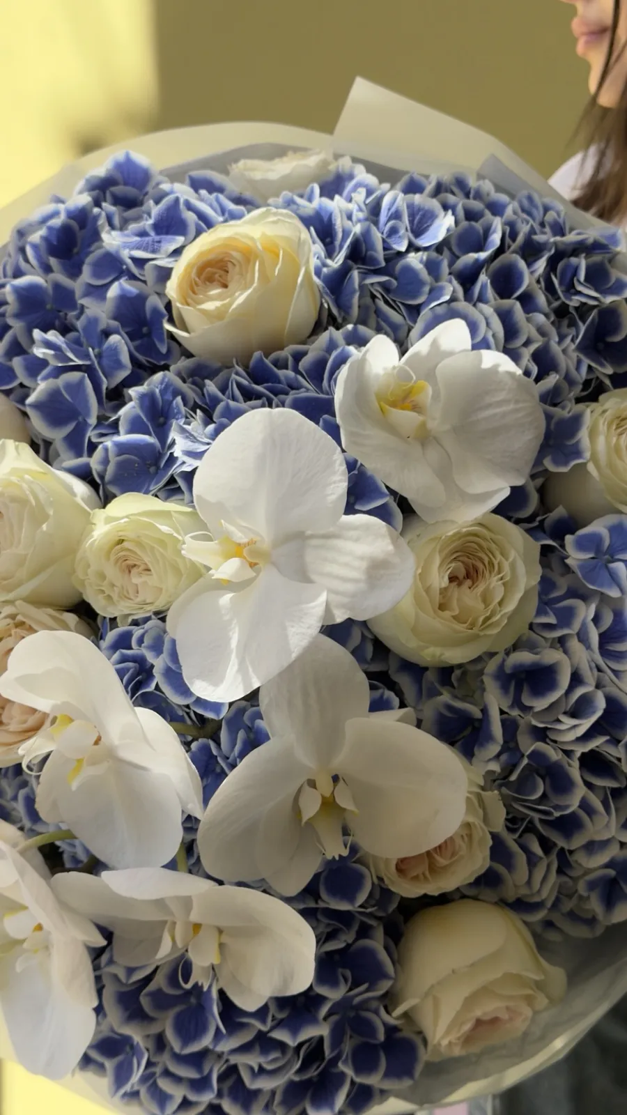 Azure Hydrangea & Orchid Premium Buket
