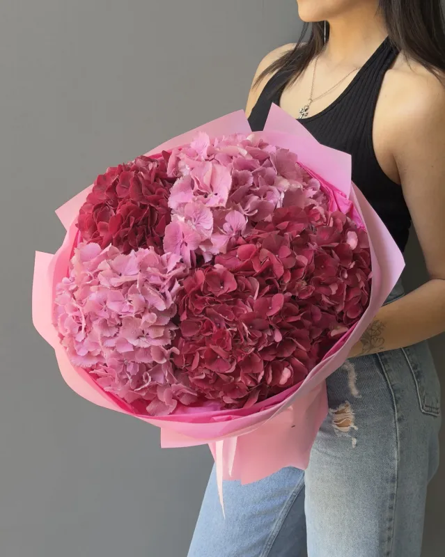 Премиальный букет Berry Hydrangea