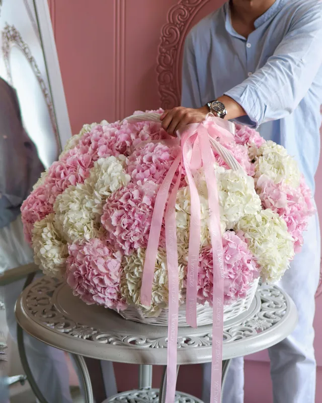Корзина Royal Hydrangea