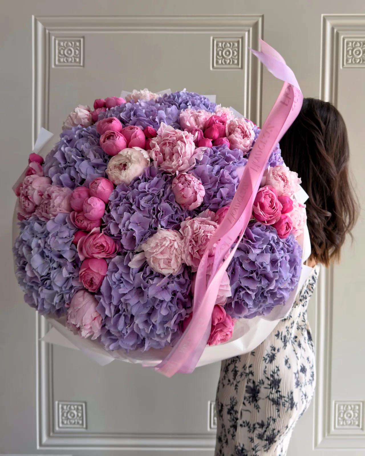 Sarah Bernhardt & Hydrangea Premium Buketi