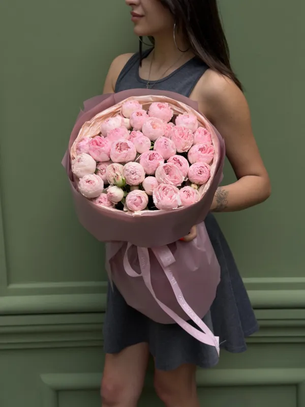 Премиальный букет Mansfield Park Spray Rose